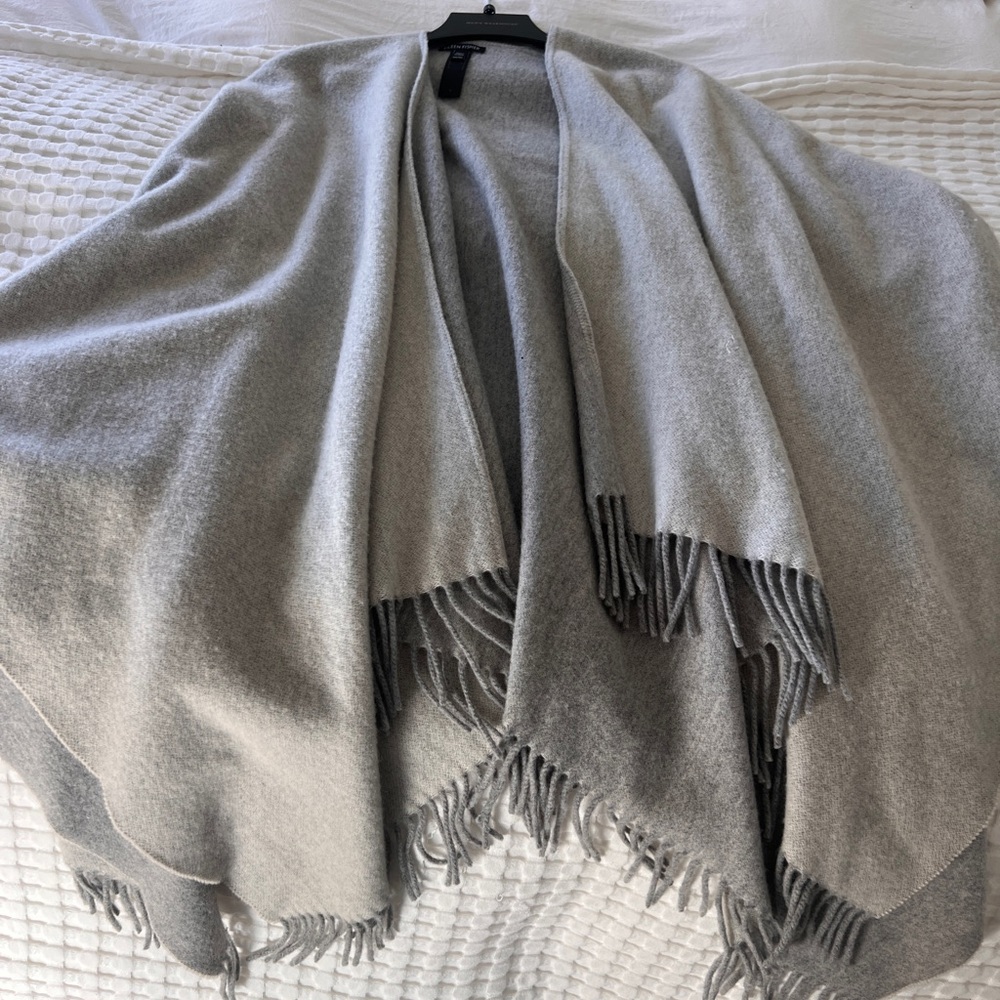 Eileen fisher fringe Wrap 90% wool and 10% cashmere!